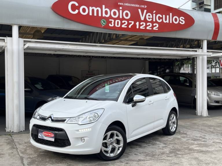 CITROËN - C3 - 2017/2018 - Branca - R$ 58.990,00