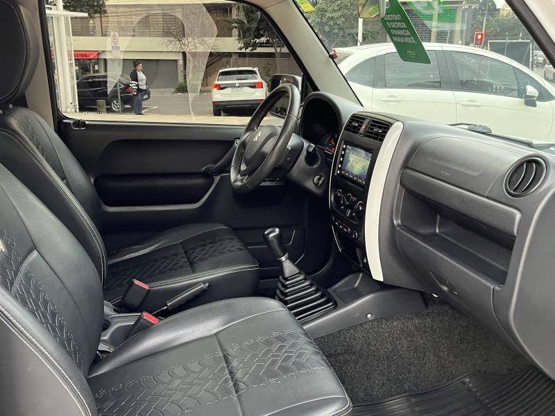 SUZUKI - JIMNY - 2018/2019 - Branca - R$ 81.990,00