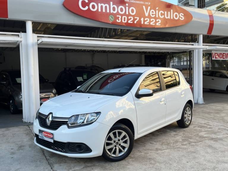 RENAULT - SANDERO - 2017/2018 - Branca - R$ 41.900,00