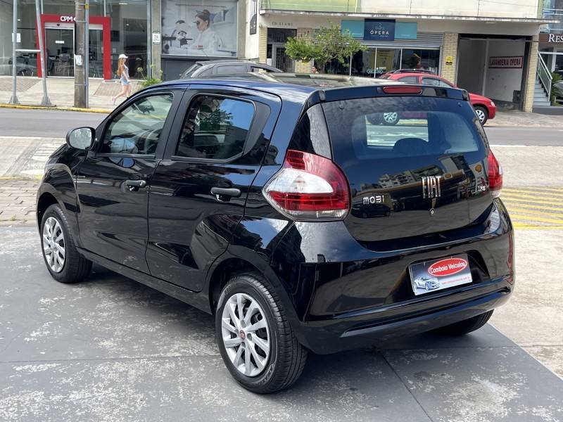 FIAT - MOBI - 2019/2019 - Preta - R$ 44.990,00