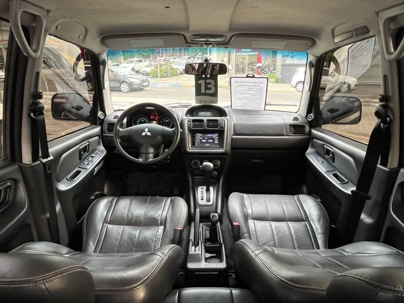 MITSUBISHI - PAJERO TR4 - 2012/2013 - Cinza - R$ 65.990,00