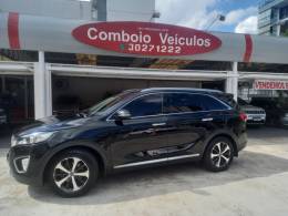 KIA MOTORS - SORENTO - 2015/2016 - Preta - R$ 109.990,00