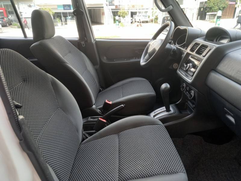 MITSUBISHI - PAJERO TR4 - 2011/2012 - Branca - R$ 64.990,00