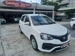 TOYOTA - ETIOS - 2019/2020 - Branca - R$ 60.900,00
