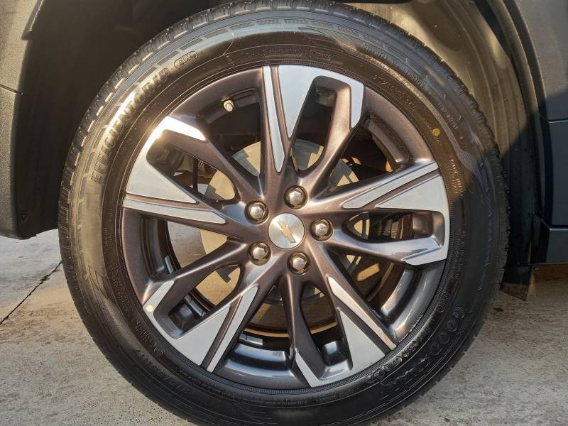 CHEVROLET - TRACKER - 2020/2021 - Prata - R$ 108.990,00