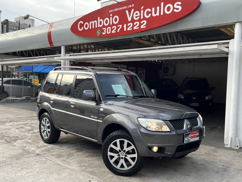 MITSUBISHI - PAJERO TR4 - 2012/2013 - Cinza - R$ 65.990,00