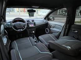 RENAULT - SANDERO - 2017/2018 - Cinza - R$ 40.990,00