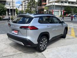 TOYOTA - COROLLA - 2021/2022 - Prata - R$ 138.900,00