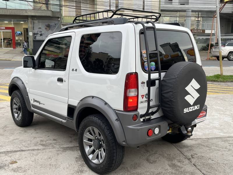 SUZUKI - JIMNY - 2018/2019 - Branca - R$ 81.990,00