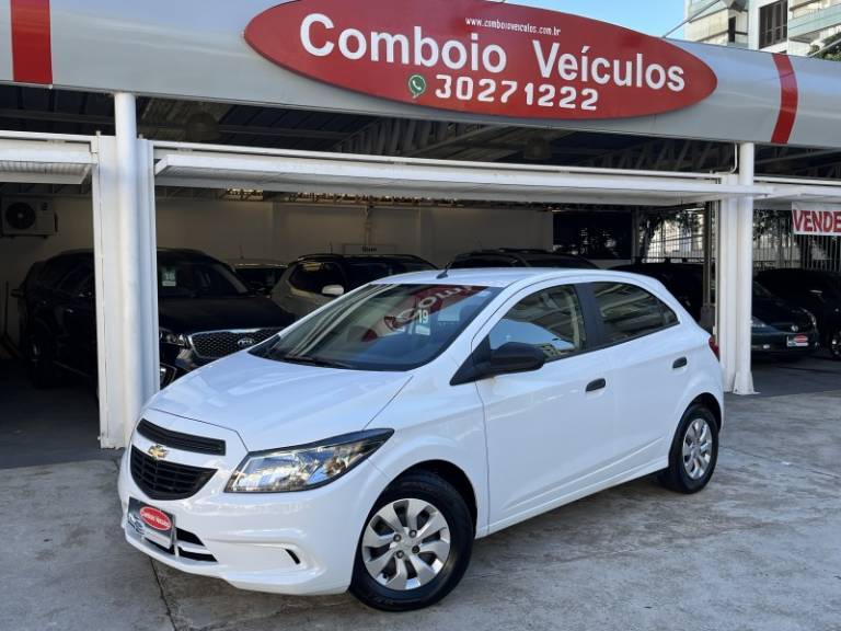 CHEVROLET - ONIX - 2019/2019 - Branca - R$ 50.990,00