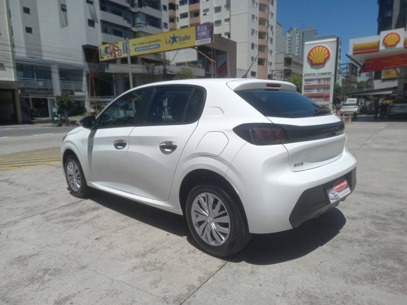 PEUGEOT - 208 - 2023/2024 - Branca - R$ 70.990,00