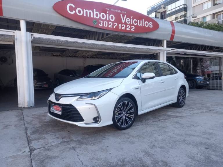 TOYOTA - COROLLA - 2023/2023 - Branca - R$ 157.990,00