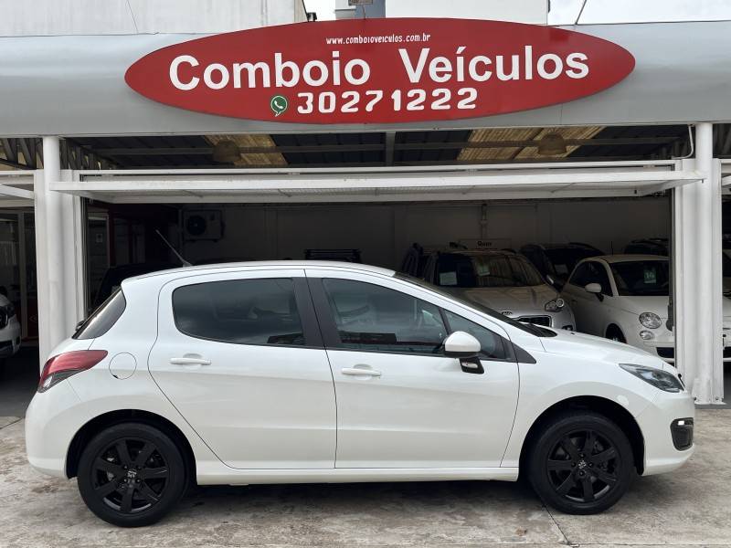 PEUGEOT - 308 - 2018/2019 - Branca - R$ 61.990,00