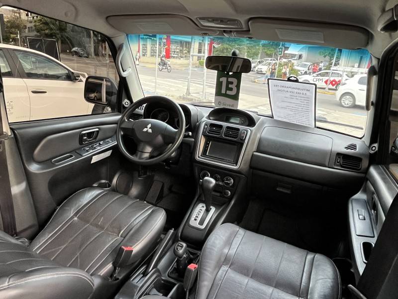 MITSUBISHI - PAJERO TR4 - 2012/2013 - Cinza - R$ 65.990,00