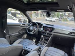 VOLKSWAGEN - TAOS - 2023/2023 - Bege - R$ 178.900,00