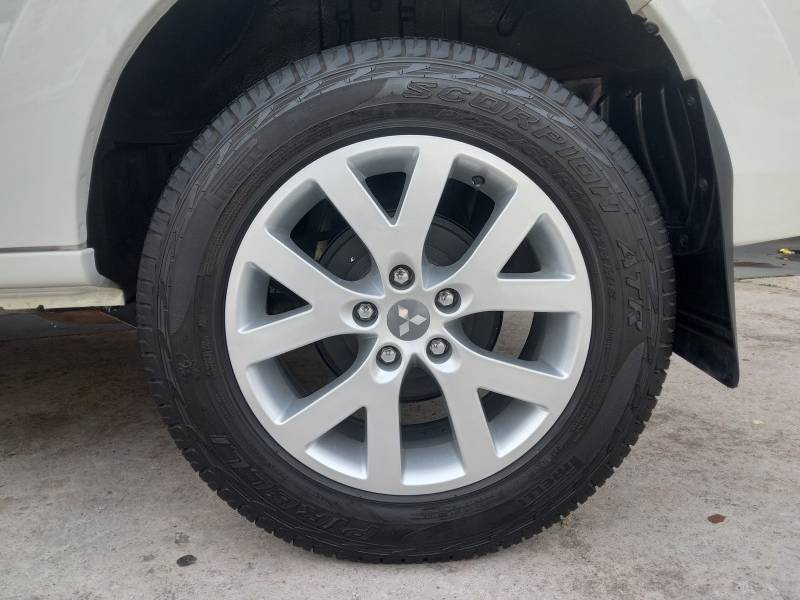 MITSUBISHI - PAJERO TR4 - 2011/2012 - Branca - R$ 64.990,00