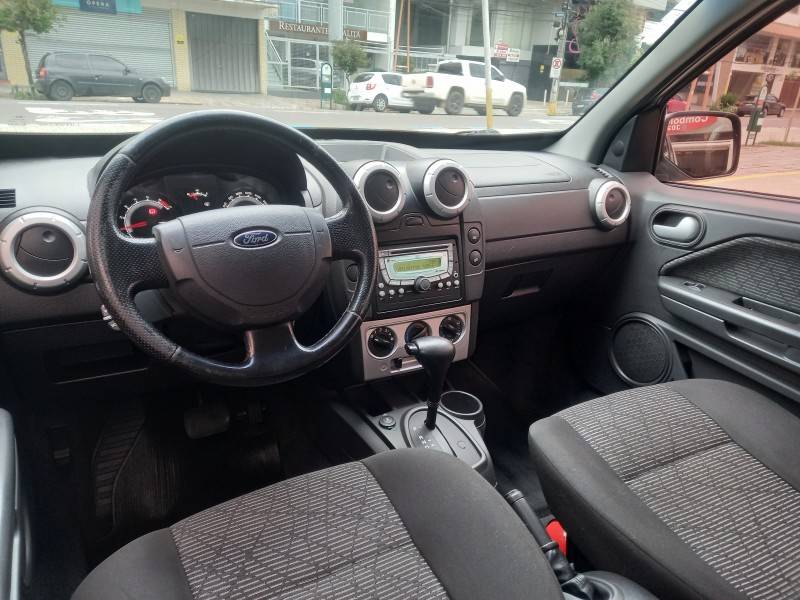 FORD - ECOSPORT - 2012/2012 - Prata - R$ 41.990,00