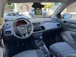 CHEVROLET - ONIX - 2019/2019 - Branca - R$ 50.990,00