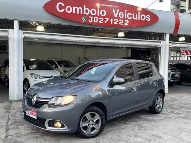 RENAULT - SANDERO - 2017/2018 - Cinza - R$ 42.990,00