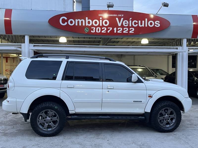 MITSUBISHI - PAJERO SPORT - 2010/2010 - Branca - R$ 73.990,00