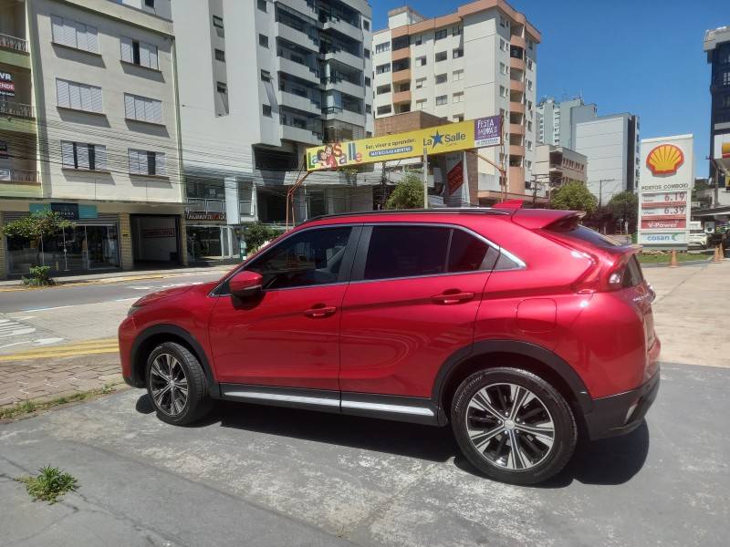 MITSUBISHI - ECLIPSE CROSS - 2019/2020 - Vermelha - R$ 118.990,00