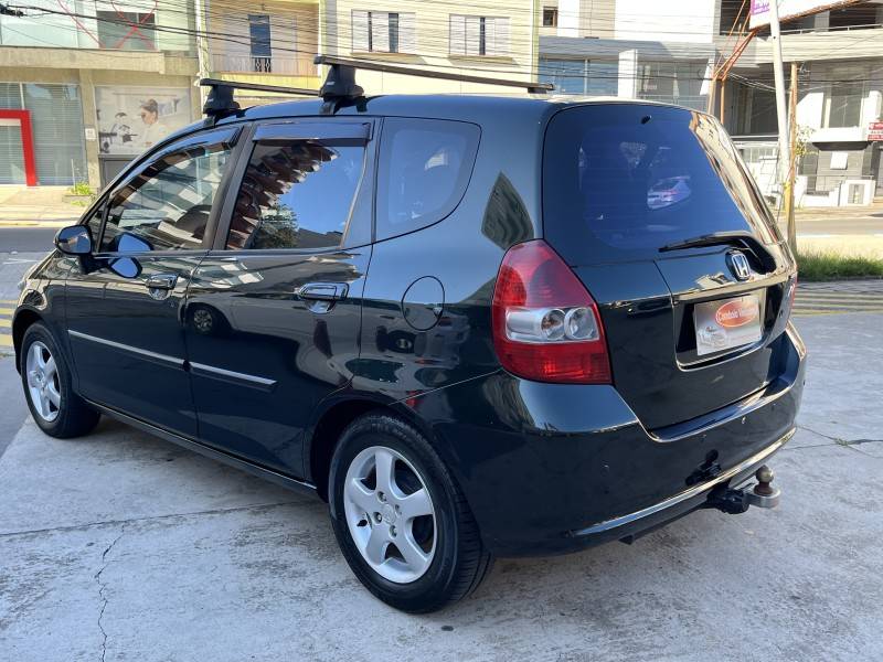 HONDA - FIT - 2004/2005 - Verde - R$ 34.990,00