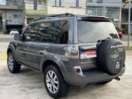 MITSUBISHI - PAJERO TR4 - 2012/2013 - Cinza - R$ 65.990,00