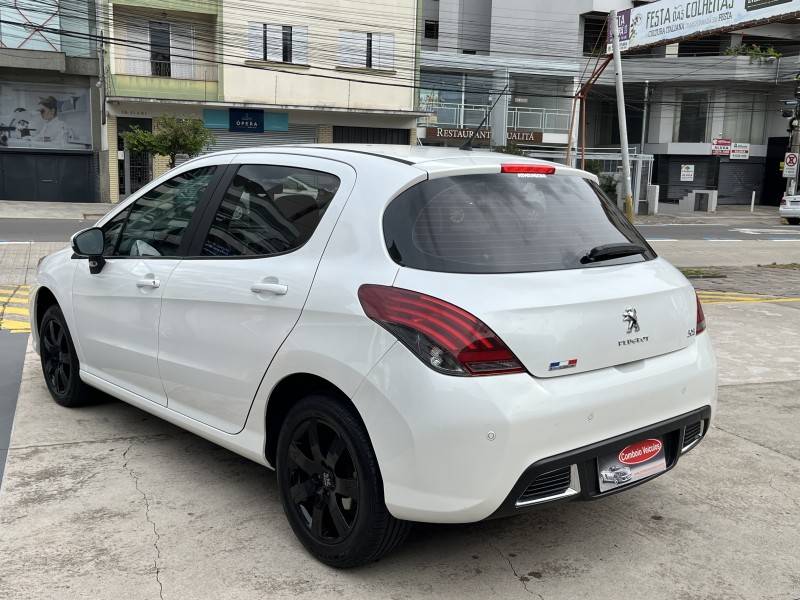 PEUGEOT - 308 - 2018/2019 - Branca - R$ 61.990,00