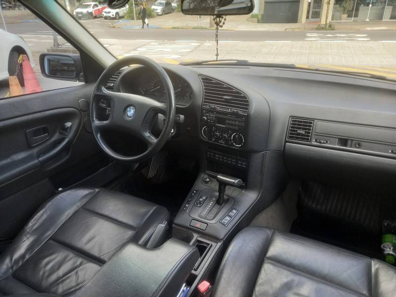 BMW - 325I - 1993/1993 - Branca - R$ 129.990,00