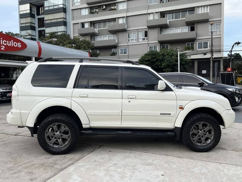 MITSUBISHI - PAJERO SPORT - 2010/2010 - Branca - R$ 73.990,00