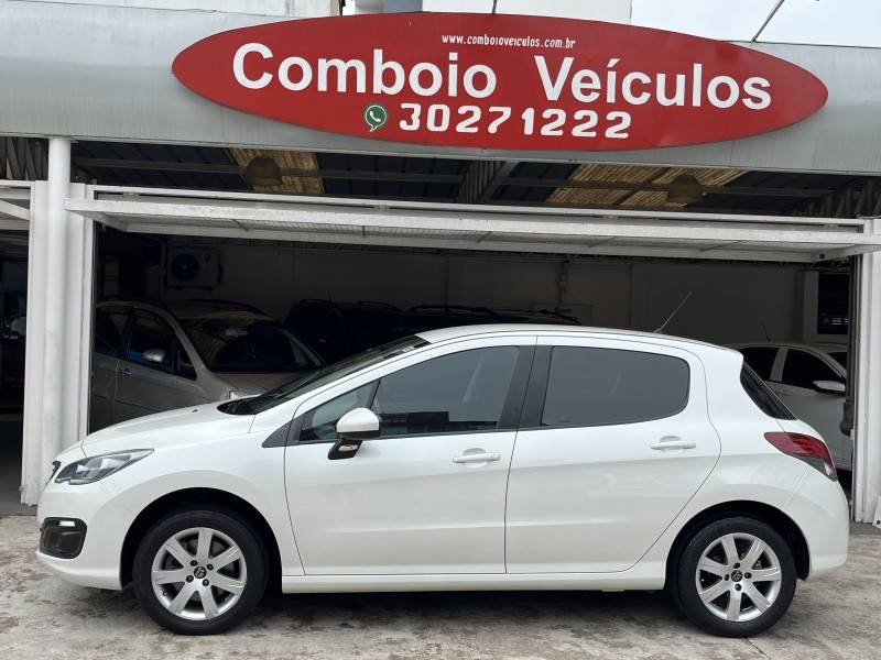 PEUGEOT - 308 - 2018/2019 - Branca - R$ 61.990,00