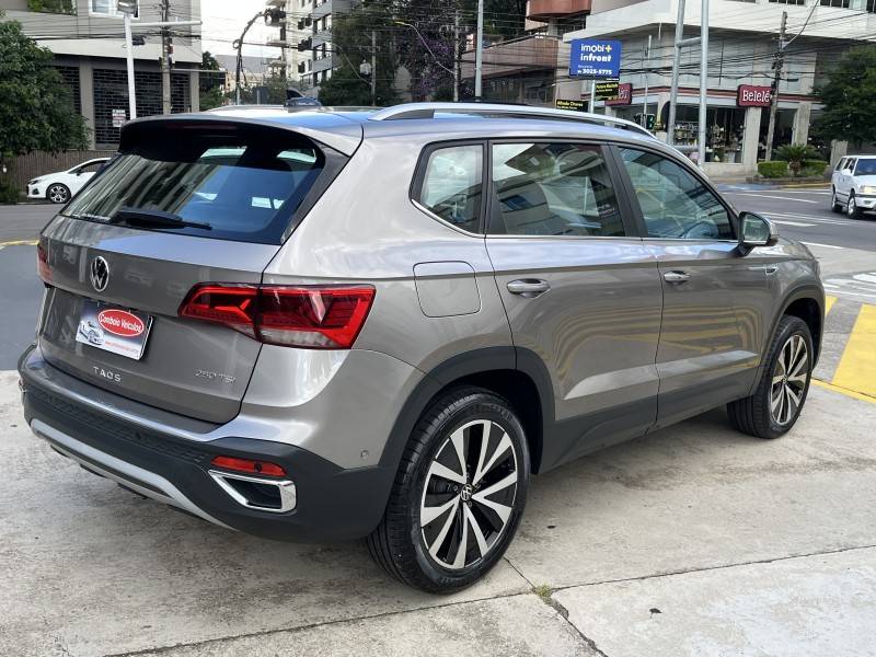 VOLKSWAGEN - TAOS - 2023/2023 - Bege - R$ 178.900,00