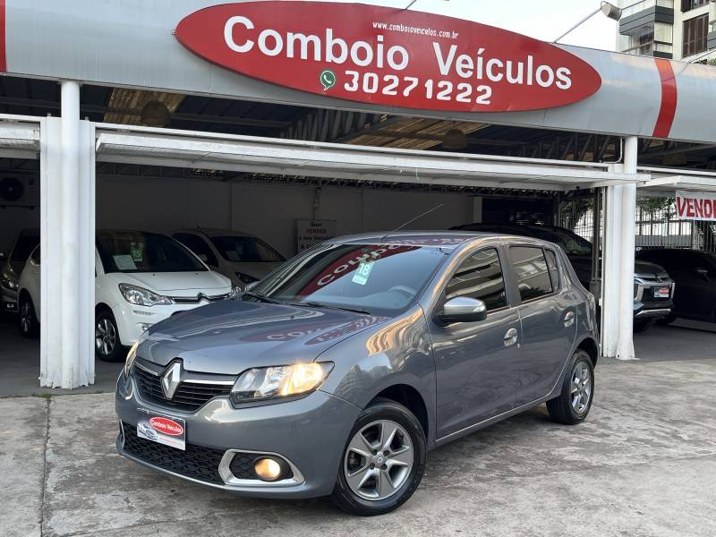 RENAULT - SANDERO - 2017/2018 - Cinza - R$ 40.990,00