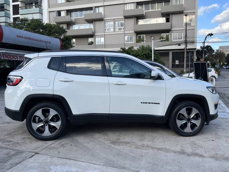 JEEP - COMPASS - 2017/2018 - Branca - R$ 92.990,00